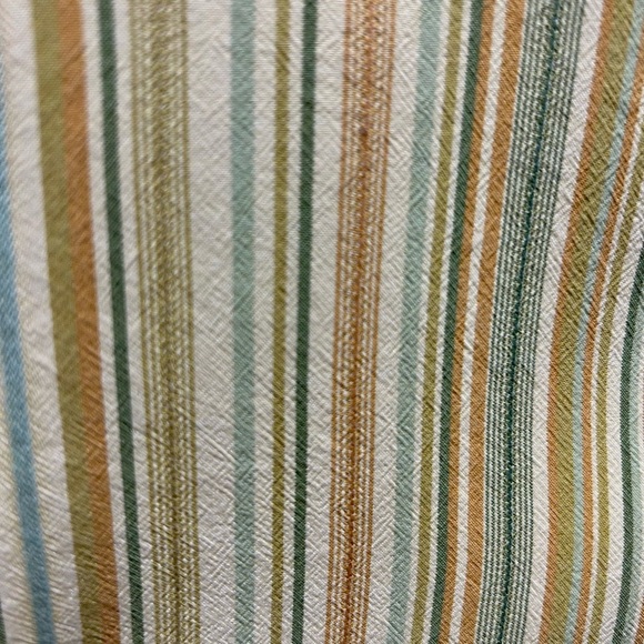 Tommy Bahama silk short sleeved shirt size Medium. 70’s inspired. - Picture 5 of 6